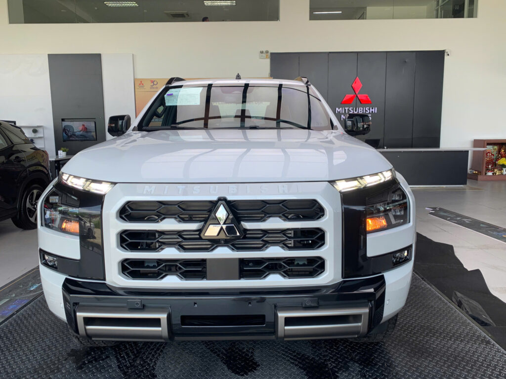 Mitsubishi Triton 2025