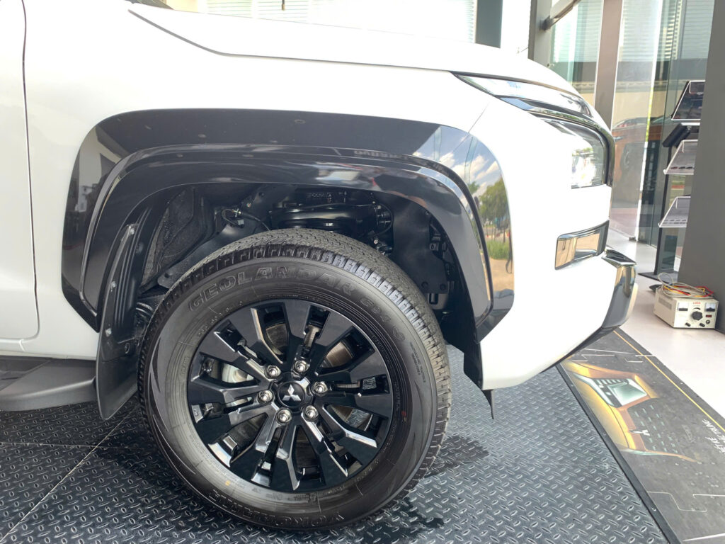 Mitsubishi Triton 2025