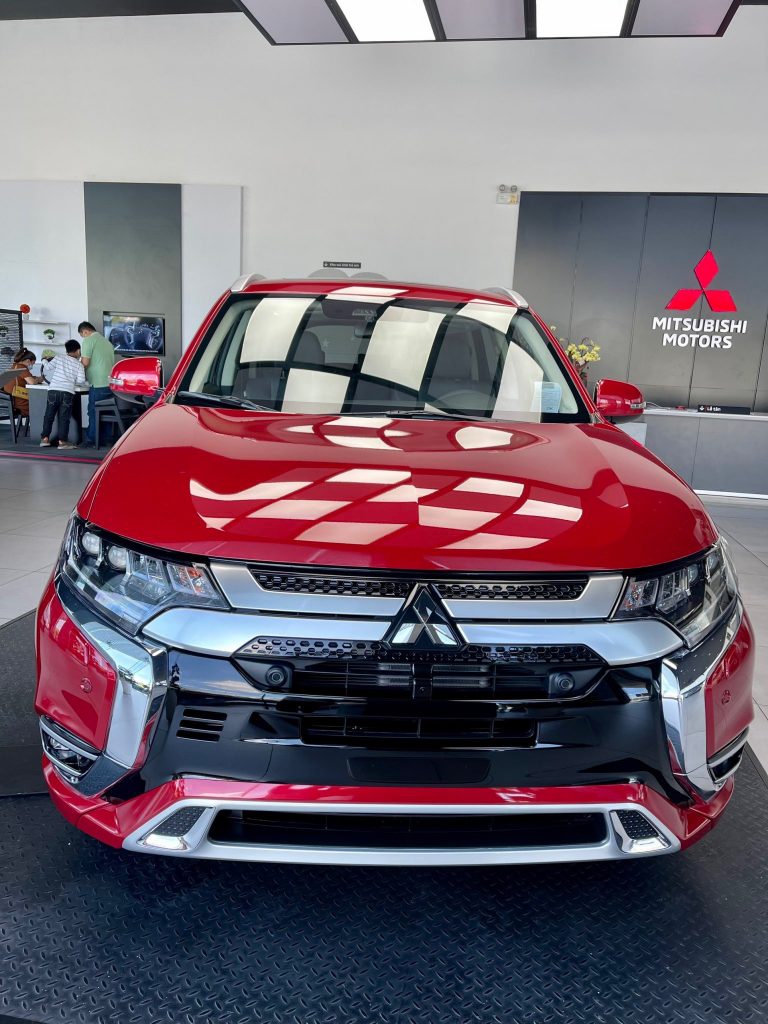 Mitsubishi Outlander 2025