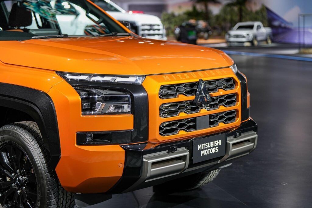 Mitsubishi Triton 2024 “HÉ LỘ” Công Nghệ Tiên Tiến và Sức Mạnh Vượt Trội!