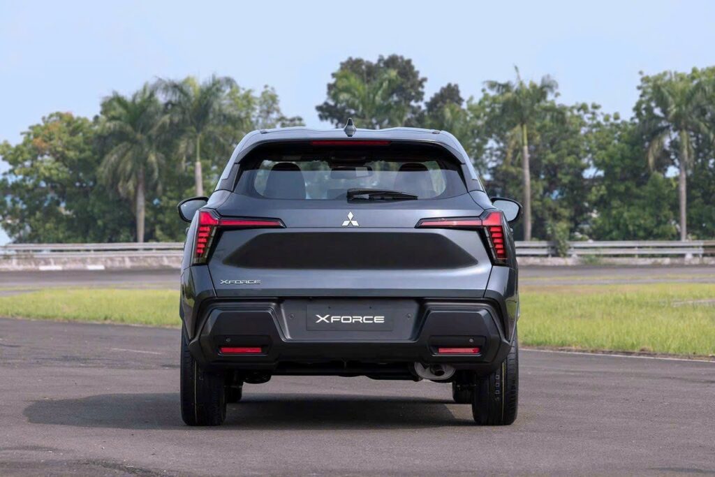 Khám Phá Mitsubishi XForce 2023 - Siêu SUV: Giá Bán, Thông Số Kỹ Thuật và Đánh Giá