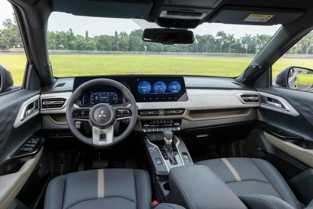 Khám Phá Mitsubishi XForce 2023 - Siêu SUV: Giá Bán, Thông Số Kỹ Thuật và Đánh Giá
