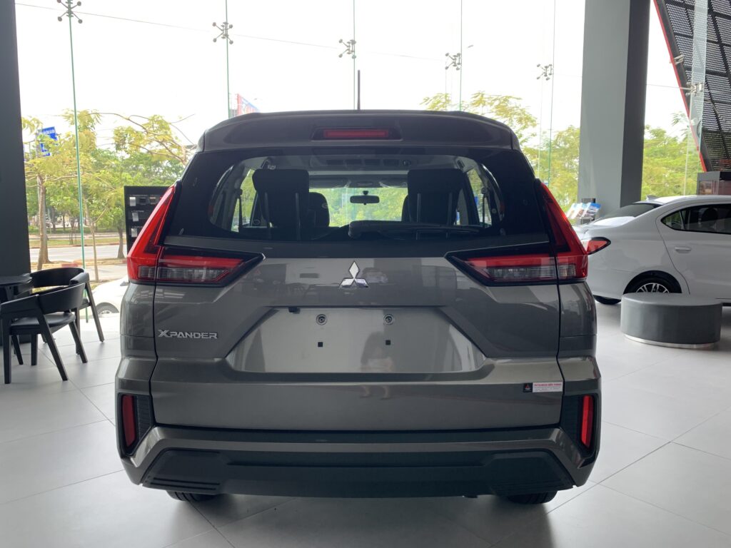 Báo Giá Khuyến Mãi Lăn Bánh Xpander Eco Tháng 5