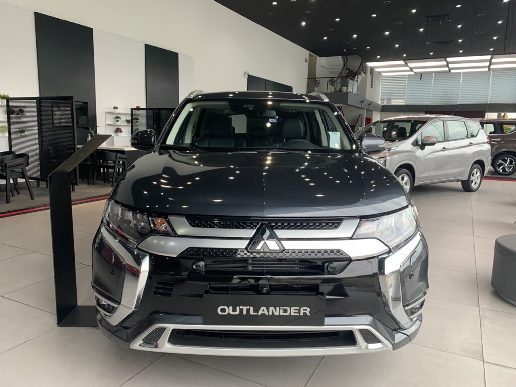 Báo Giá Lăn Bánh Mitsubishi Outlander 2024 Tháng 5