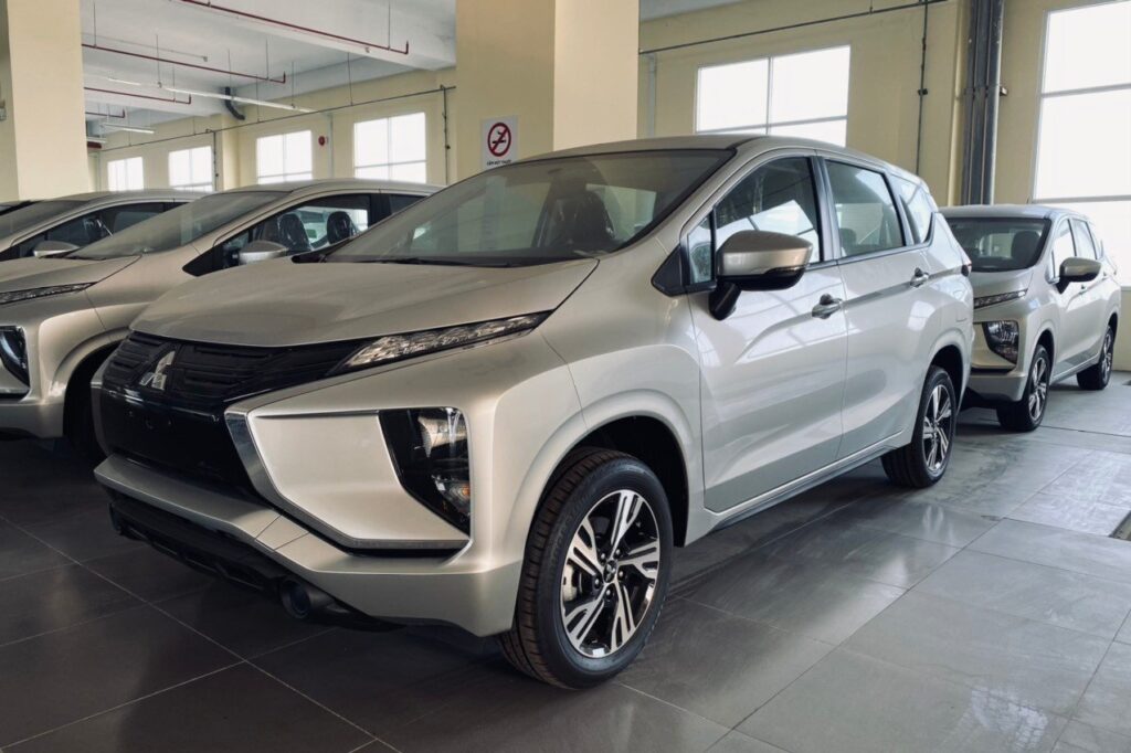 giá xe mitsubishi xpander mt màu bạc