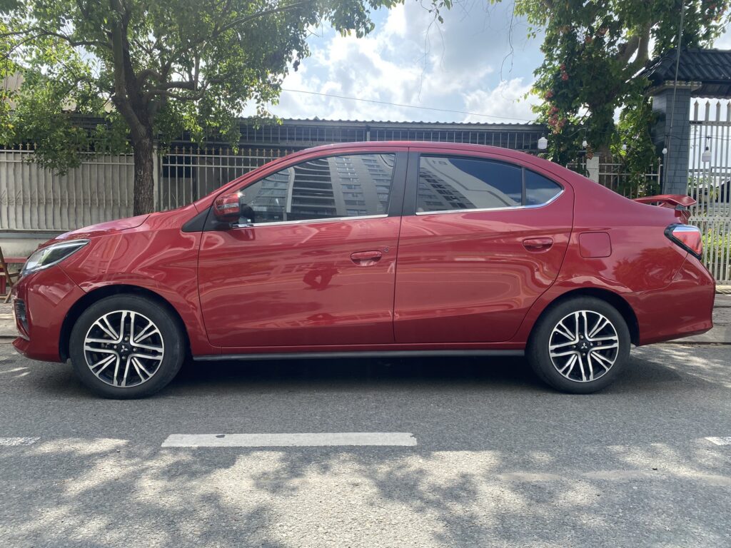 Attrage Premium 2021 Cũ: Lựa Chọn Hoàn Hảo Cho Người Yêu Xe