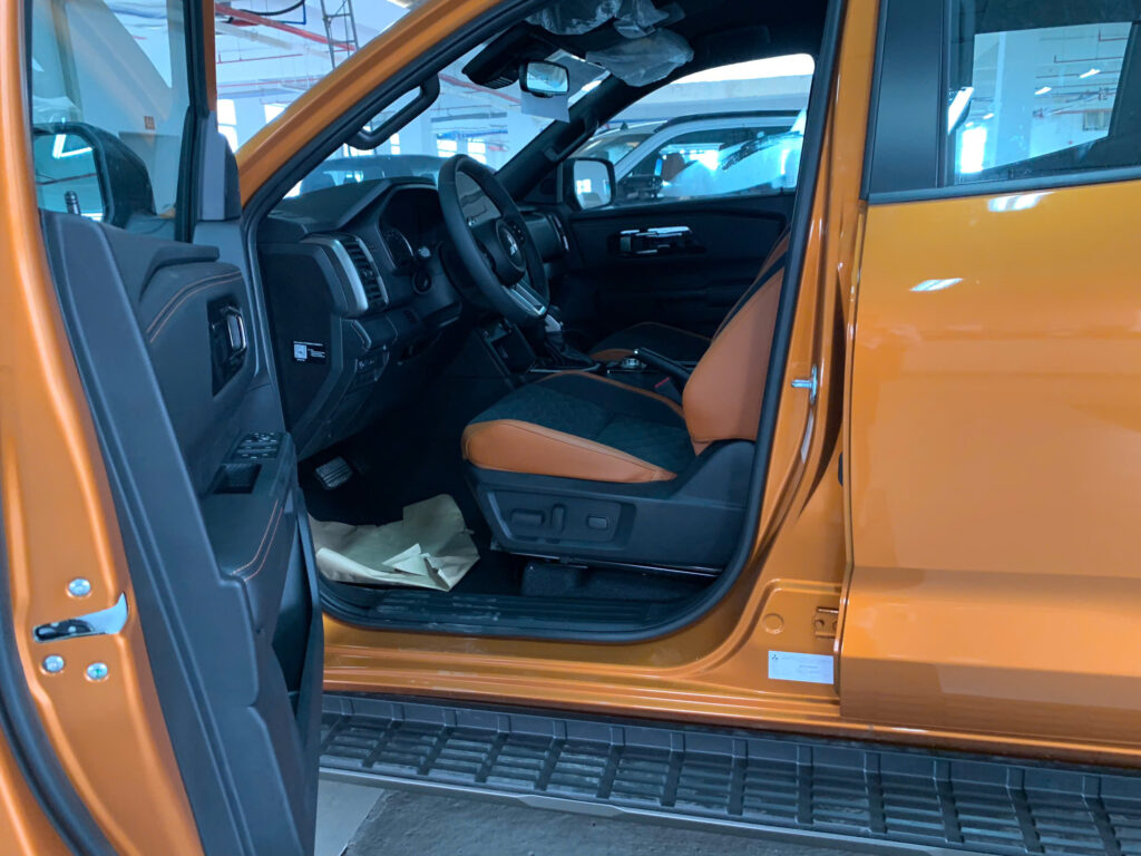 Mitsubishi Triton 2 Cầu Athlete 2024