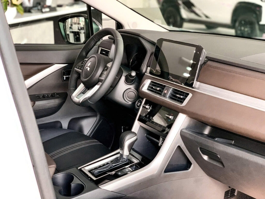 Giá Xe Mitsubishi Xpander 2024 Kèm Khuyến Mãi Tháng 12/2024